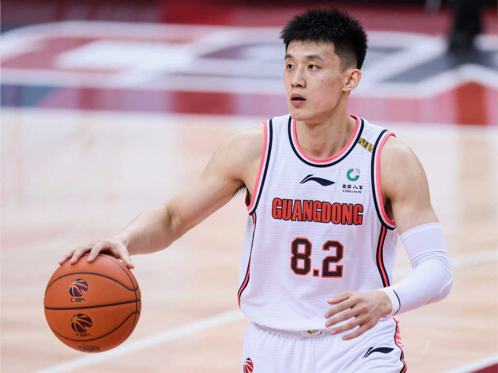 低迷!孙铭徽总决赛场均仅8.2分3.8助攻,命中率不足三成 低迷!孙铭徽总决赛场均仅8.2分3.8助攻,命中率不足三成